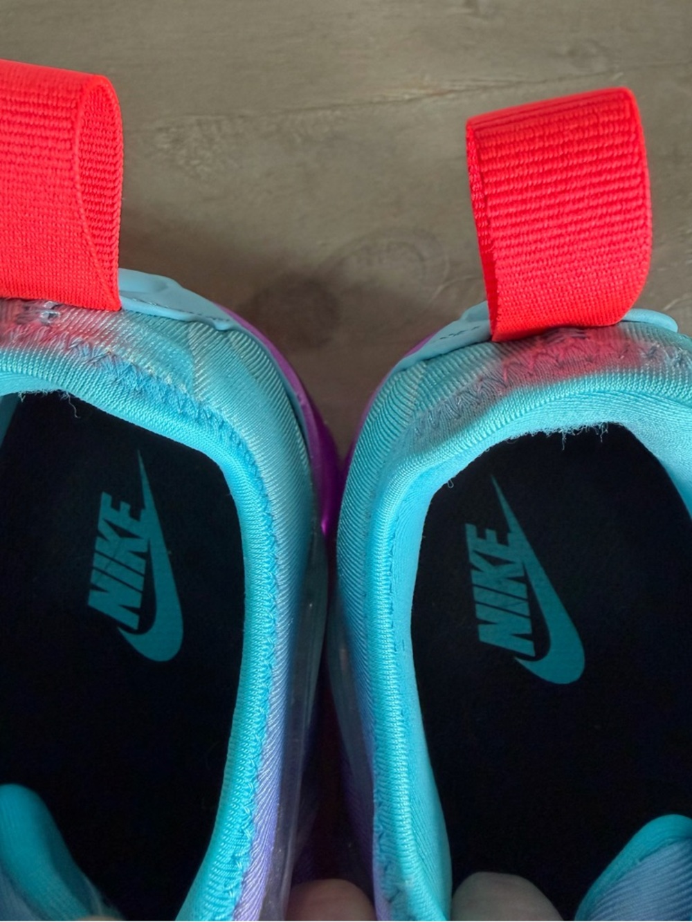 Nike Air VaporMax Plus Fuchsia Dream Crimson Sneakers FD0823-500 Women's Size 8. - Picture 6 of 9